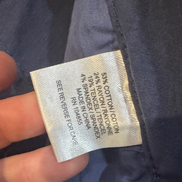 LILA RYAN Navy Women's Shorts / H110 - Picture 4 of 4